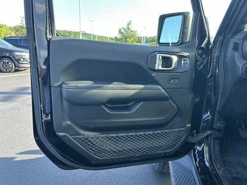 Used 2021 Jeep Gladiator Overland w/ Popular Equipment Package AWD/4WD image 20