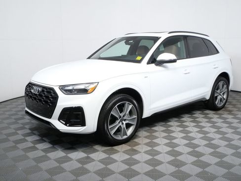 Used 2025 Audi Q5 2.0T Premium w/ Convenience Plus Package image 23