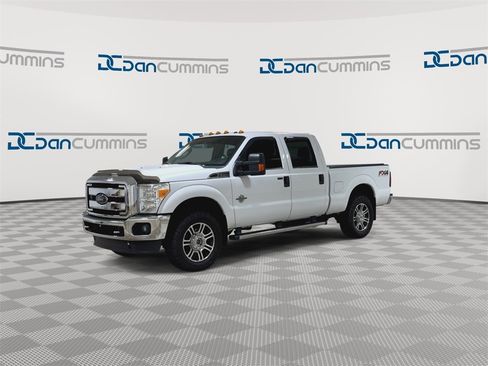 Used 2015 Ford F250 XLT w/ XLT Premium Package image 4