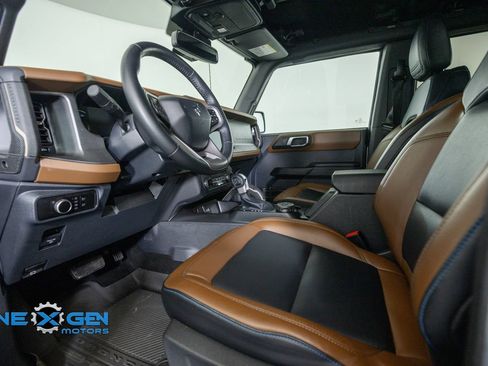 Used 2024 Ford Bronco Outer Banks AWD/4WD image 10