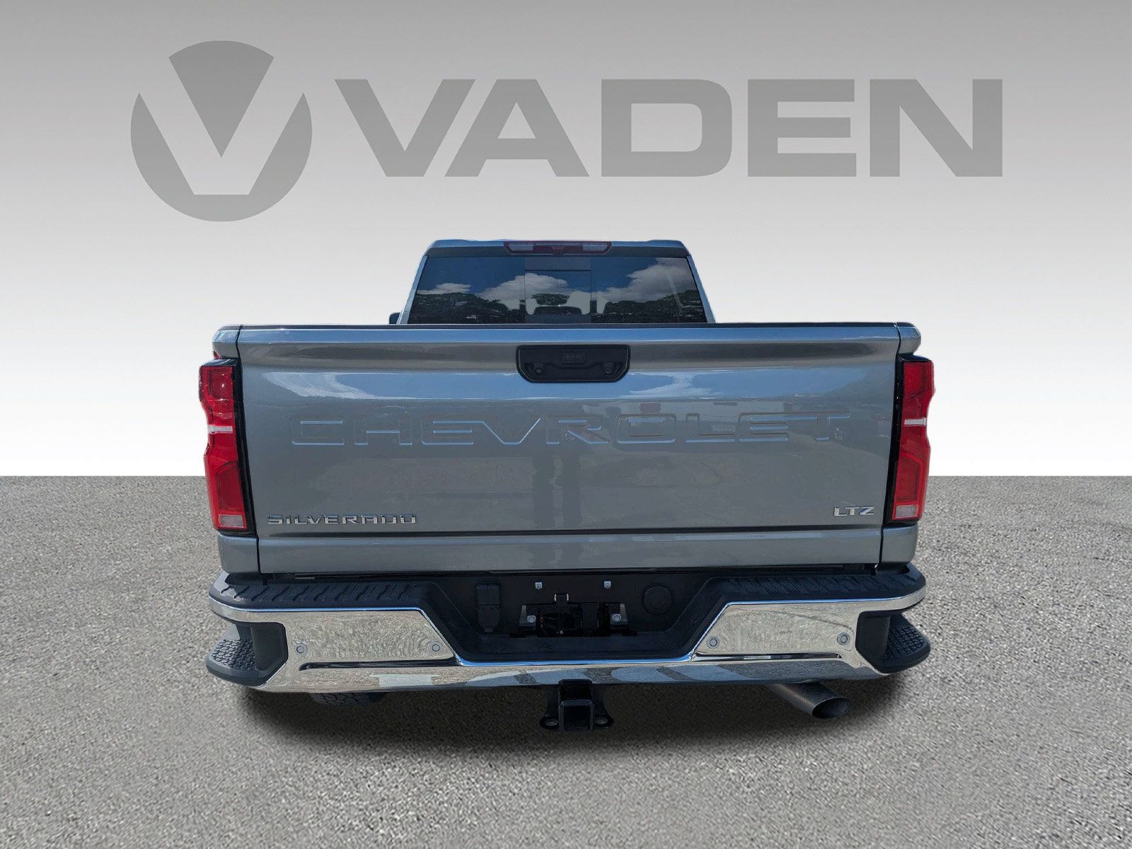 Used 2025 Chevrolet Silverado 2500 LTZ w/ LTZ Convenience Package AWD/4WD image 25