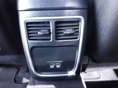 Used 2018 Dodge Charger SXT Plus image 26