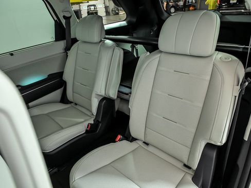 Used 2026 Hyundai Palisade Calligraphy AWD/4WD image 15