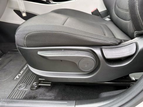 Used 2024 Hyundai Tucson SE AWD/4WD image 10