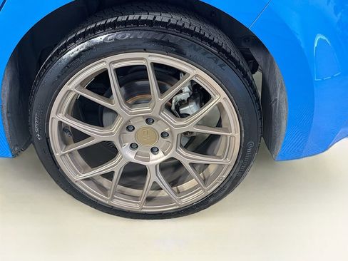 Used 2020 Toyota Corolla XSE image 32