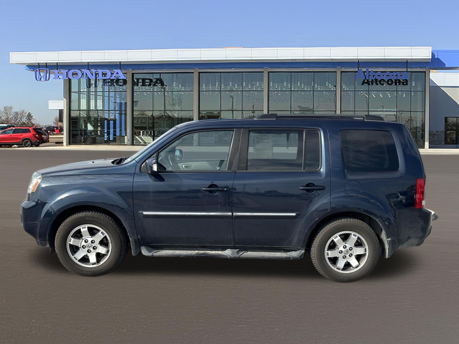 Used 2011 Honda Pilot Touring image 2