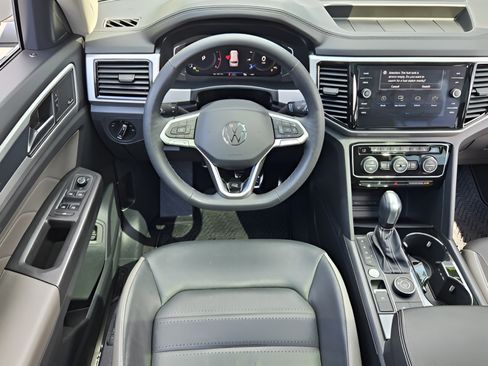 Used 2023 Volkswagen Atlas SEL Premium AWD/4WD image 11