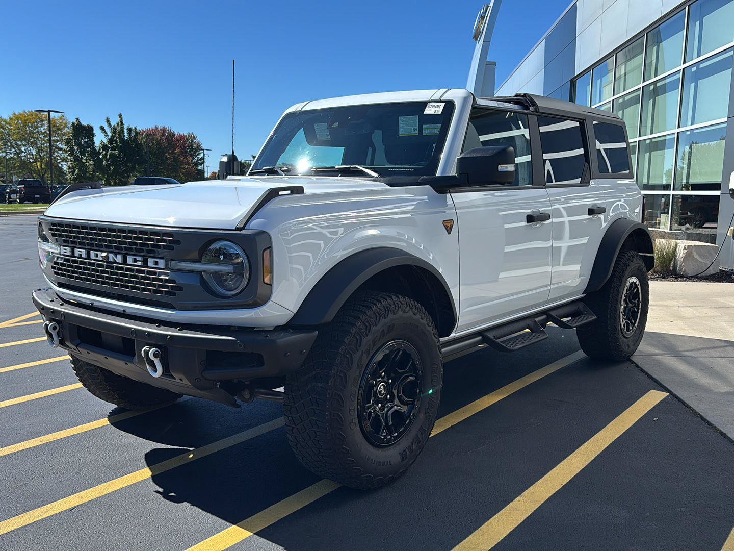 Certified 2024 Ford Bronco Badlands AWD/4WD image 3