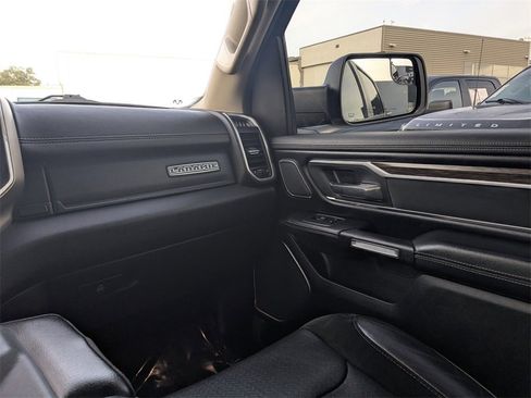 Used 2020 RAM 1500 Laramie image 16