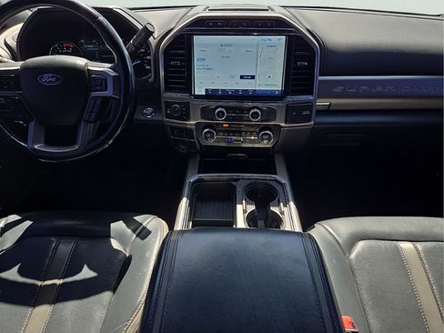 Used 2022 Ford F250 Platinum AWD/4WD image 8