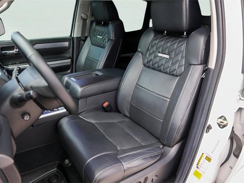 Used 2020 Toyota Tundra Platinum image 10