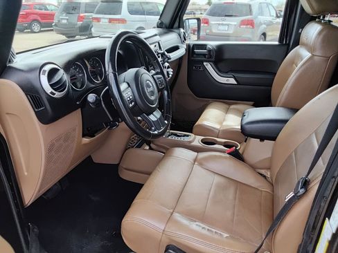 Used 2011 Jeep Wrangler Unlimited Sahara w/ Dual Top Group image 10