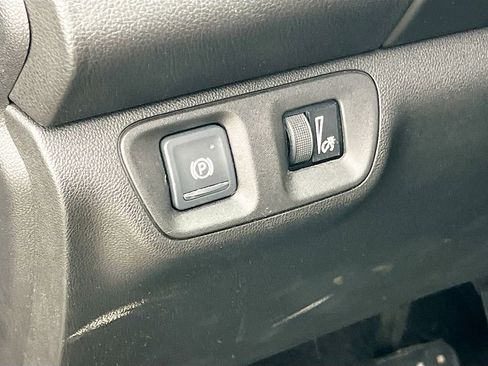 Used 2019 GMC Acadia SLE w/ Driver Alert Package I AWD/4WD image 10