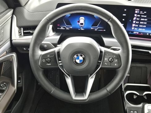 Used 2025 BMW X2 xDrive28i w/ Convenience Package image 21