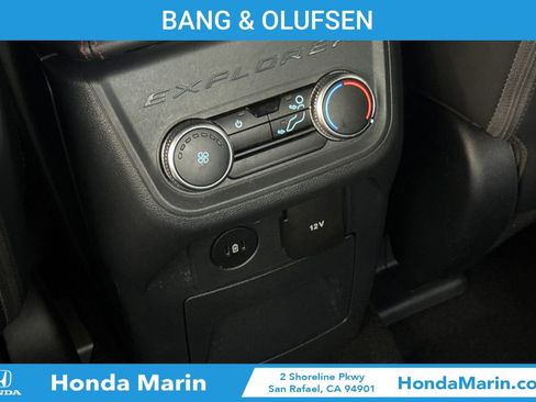 Used 2025 Ford Explorer ST-Line AWD/4WD image 16