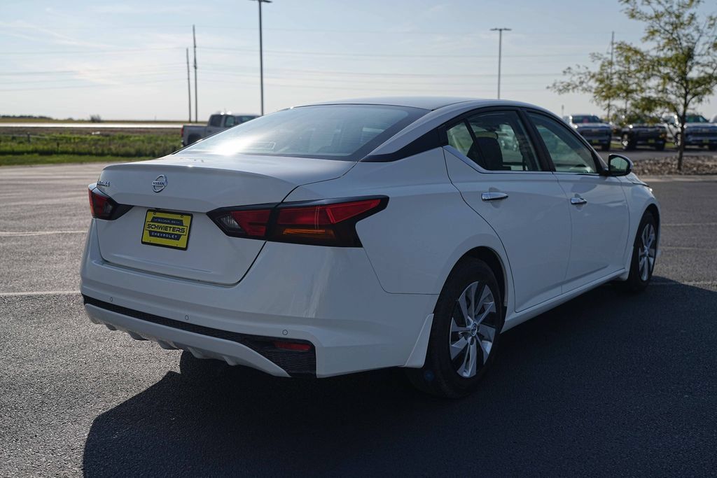 Used 2021 Nissan Altima 2.5 S w/ Driver Assist Package FWD image 6