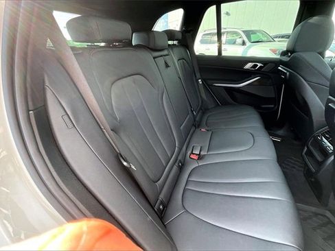 Used 2022 BMW X5 xDrive45e image 29