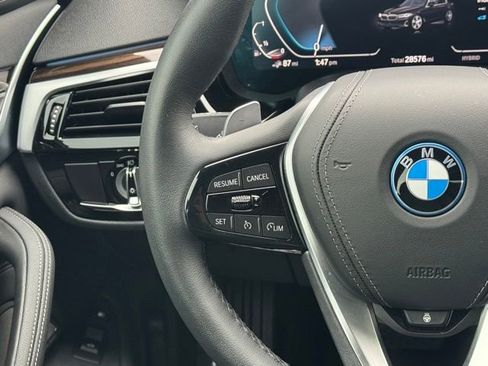 Certified 2023 BMW 530e xDrive w/ Premium Package AWD/4WD image 23