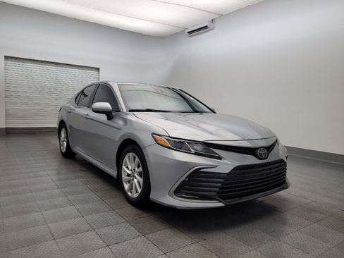 Used 2024 Toyota Camry LE image 13