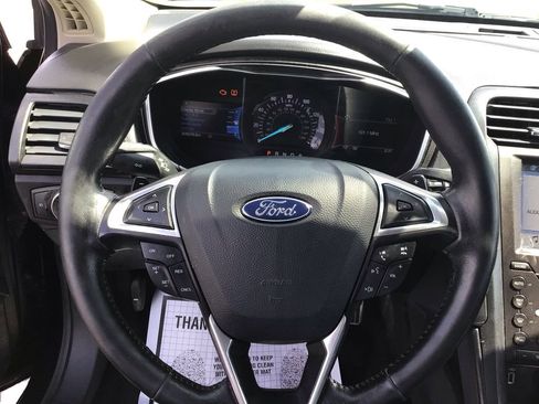 Used 2017 Ford Fusion Titanium FWD image 16