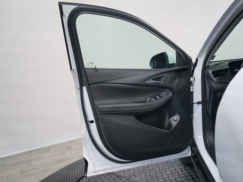 Used 2025 Buick Encore GX Sport Touring w/ Comfort Package FWD image 10