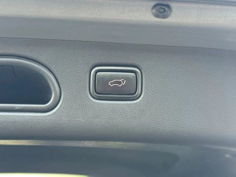 Used 2020 Kia Sportage EX w/ EX Technology Package FWD image 9