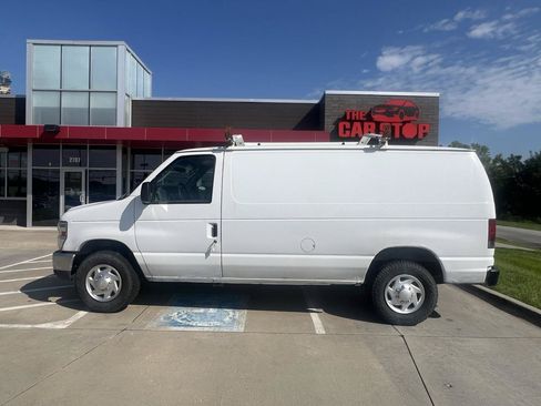 Used 2012 Ford E-250 and Econoline 250 w/ PWR Group RWD image 3