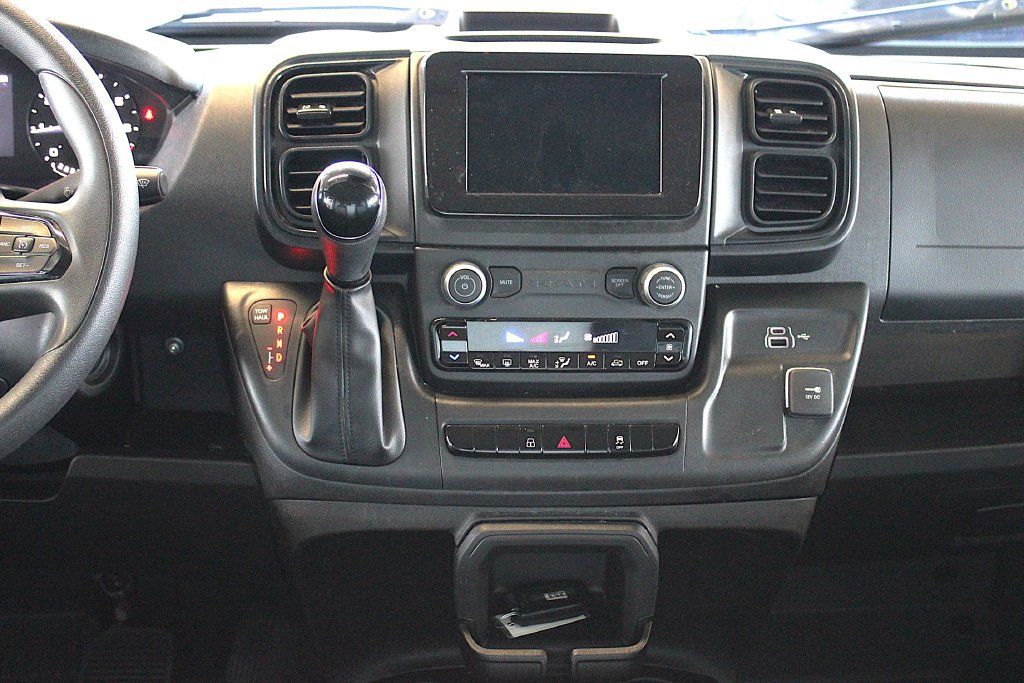 Used 2024 RAM ProMaster 2500 w/ Convenience Group FWD image 11