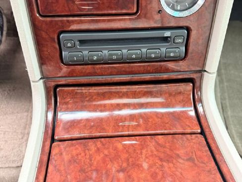 Used 2005 Cadillac Escalade ESV AWD image 18