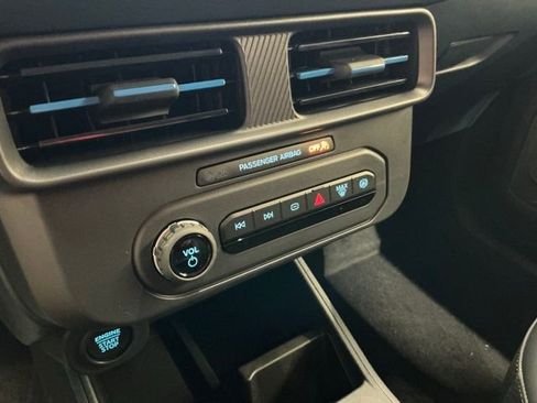 New 2026 Ford Maverick Lobo AWD/4WD image 23