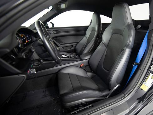 Certified 2022 Porsche 911 GT3 image 5