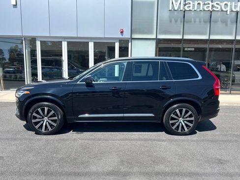 Used 2025 Volvo XC90 B5 Core w/ Climate Package AWD/4WD image 2