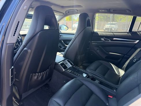Used 2016 Porsche Panamera S RWD image 10