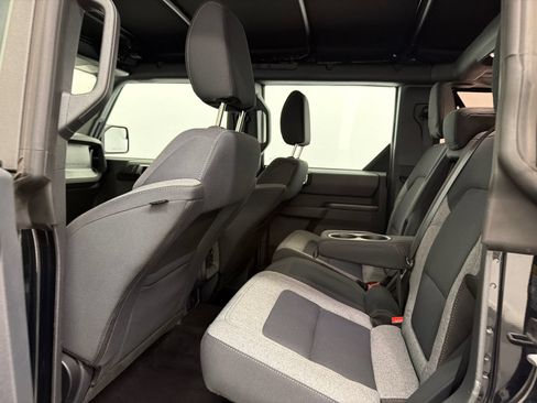 Used 2025 Ford Bronco 4-Door AWD/4WD image 17