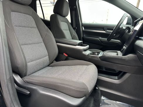 Used 2025 GMC Terrain Elevation image 28