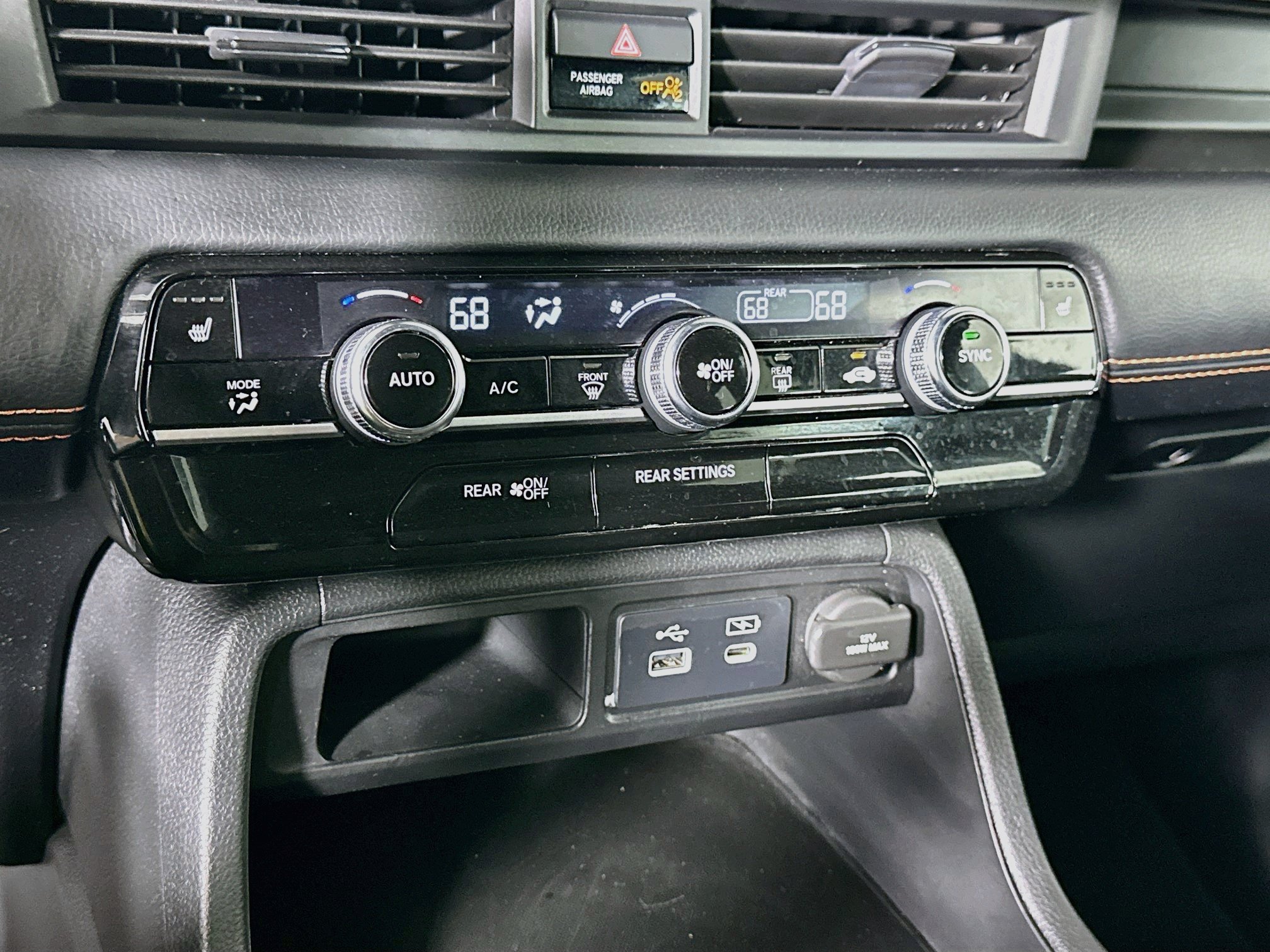 Used 2025 Honda Pilot Sport image 23