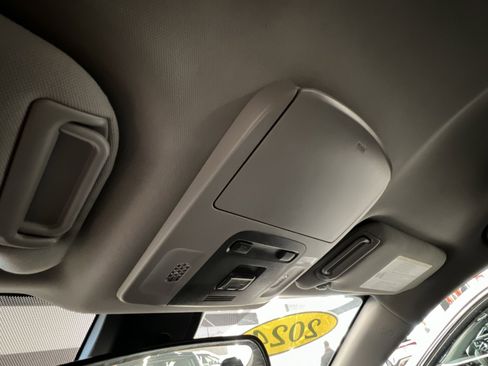 Used 2024 Toyota Camry SE image 29