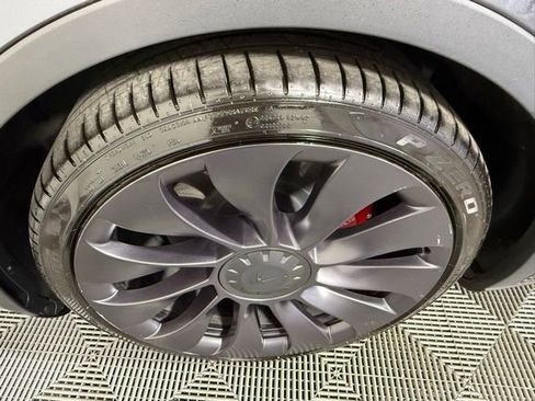 Used 2021 Tesla Model Y Performance AWD/4WD image 15