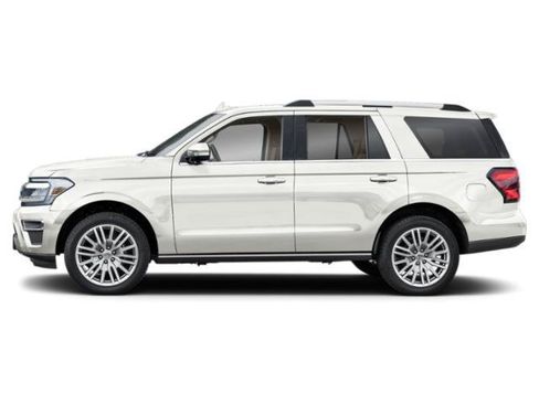 Used 2024 Ford Expedition Limited AWD/4WD image 3