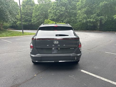 Used 2024 Hyundai Kona SEL FWD image 5