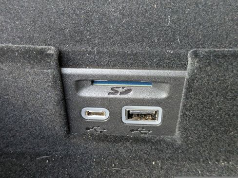 Used 2022 Cadillac XT5 Premium Luxury image 25