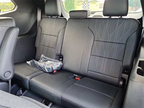 New 2026 Buick Enclave Avenir w/ Super Cruise Package image 15