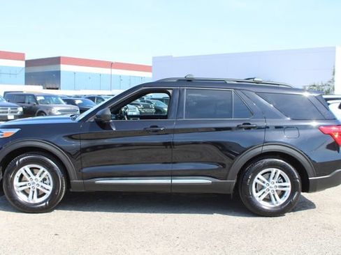 Used 2020 Ford Explorer XLT RWD image 7
