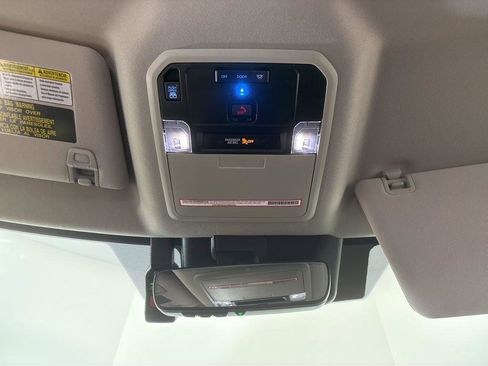 Used 2024 Toyota Tundra Limited image 29