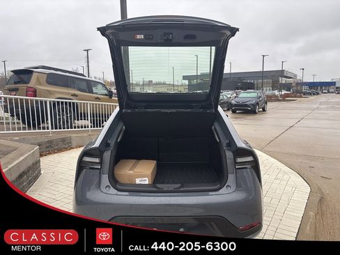 New 2026 Toyota Prius Plug-In Hybrid image 5