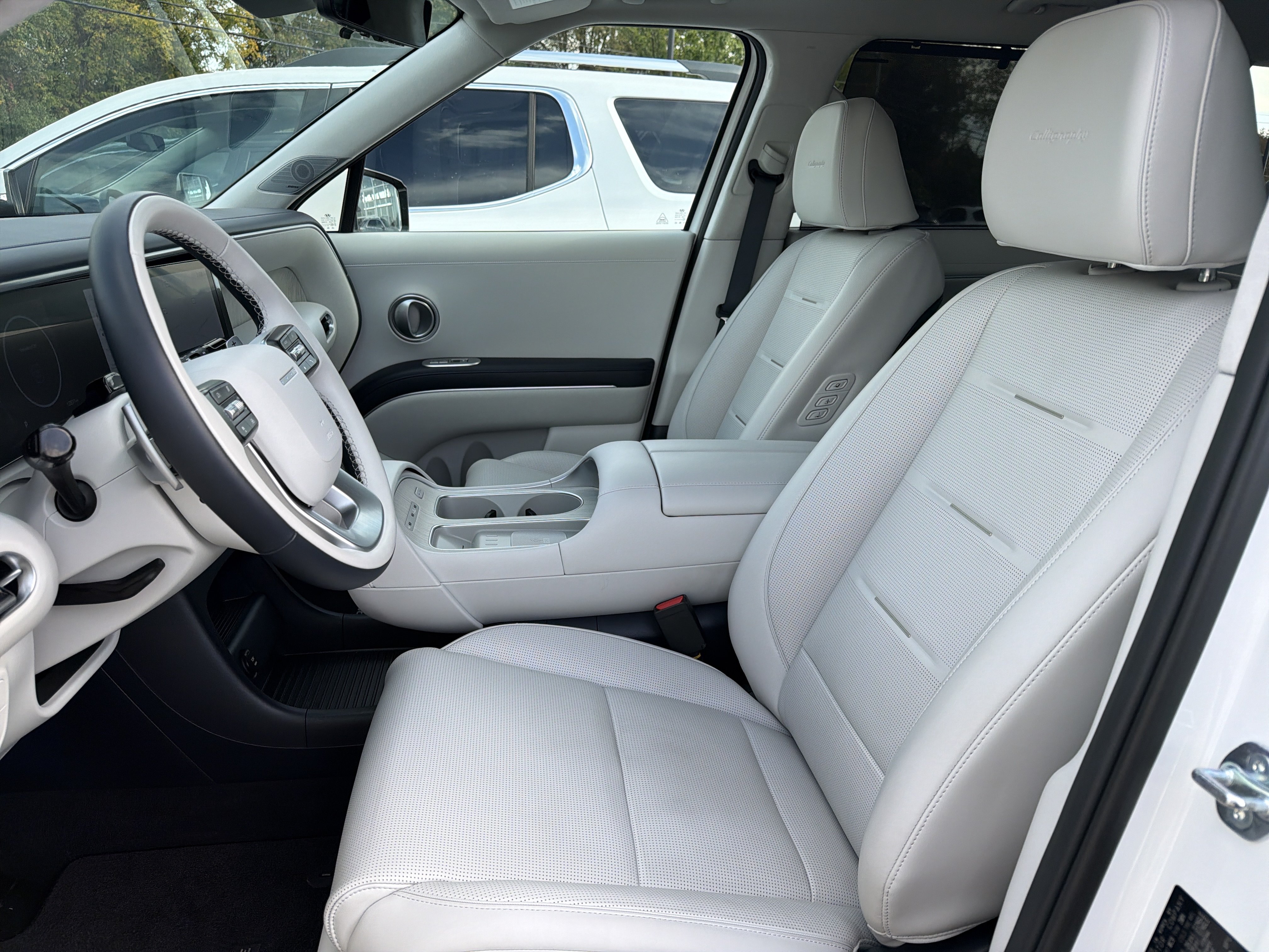 Used 2026 Hyundai Palisade Calligraphy AWD/4WD image 9