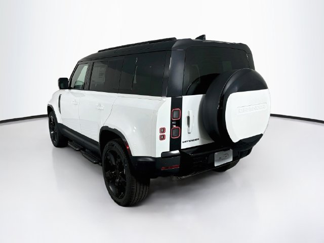 New 2026 Land Rover Defender 110 S AWD/4WD image 7