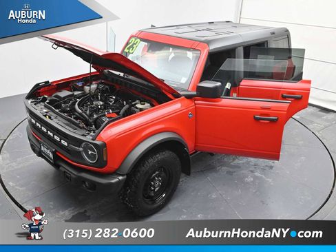 Used 2023 Ford Bronco Black Diamond image 33