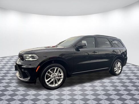Used 2024 Dodge Durango GT image 3