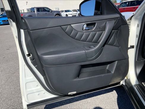 Used 2015 INFINITI QX70 AWD w/ Premium Package image 21